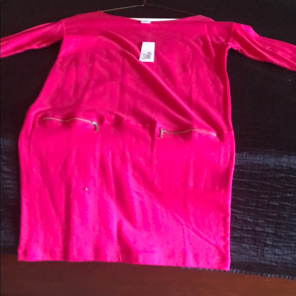 Joan Vaas hot pink dress